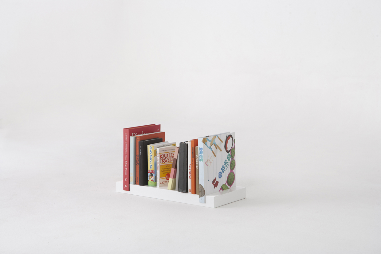 Minimal Bookshelf by 50K Studio