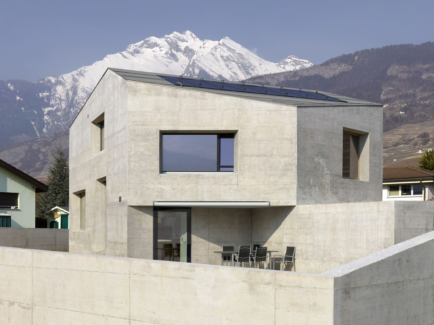 Maison Fabrizzi in Conthey, Switzerland by Savioz Fabrizzi Architecte